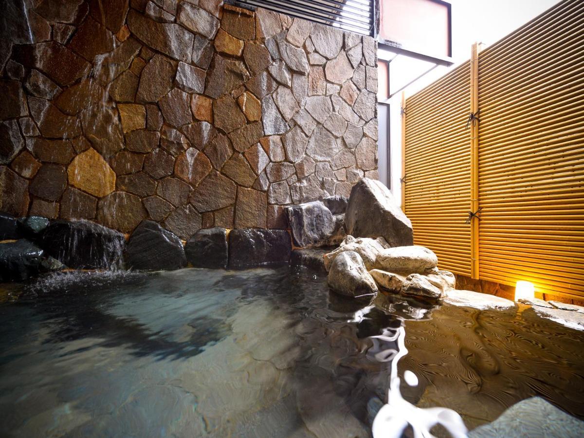 Apa Hotel Komatsu Grand Exteriér fotografie