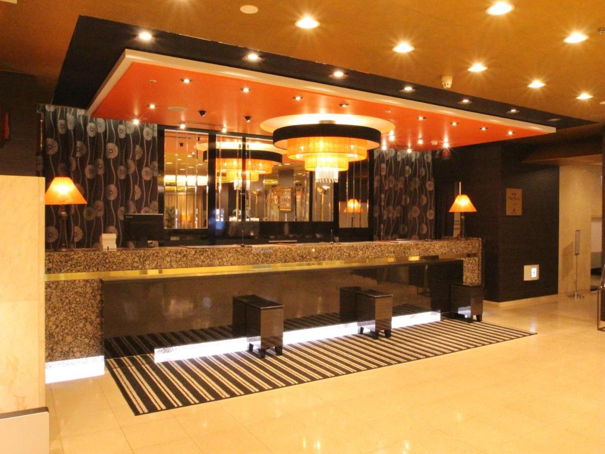 Apa Hotel Komatsu Grand Exteriér fotografie