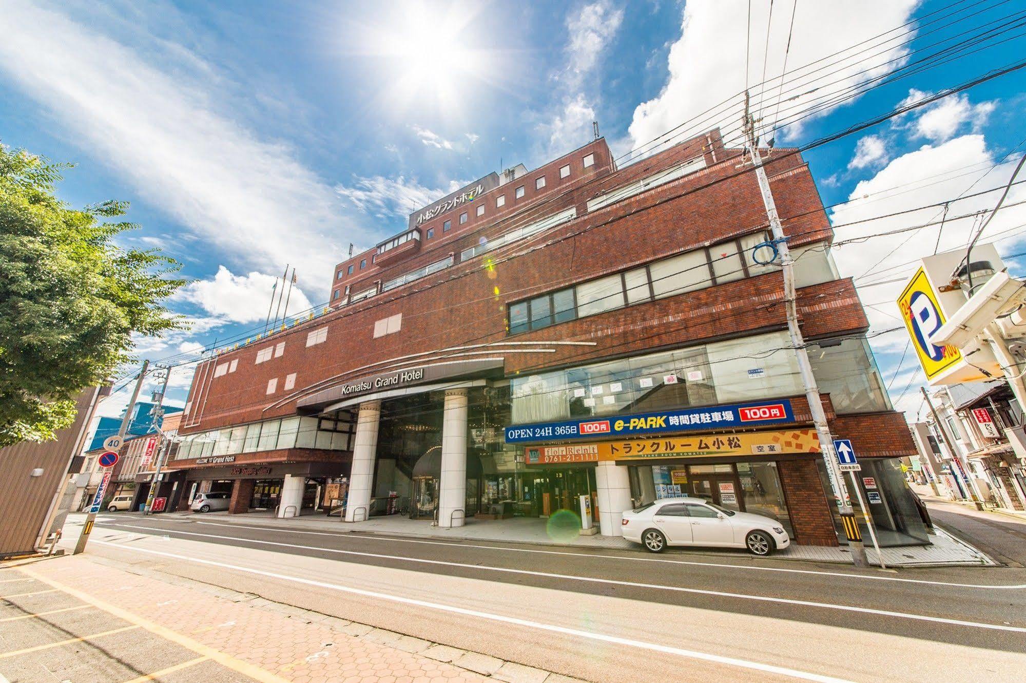 Apa Hotel Komatsu Grand Exteriér fotografie